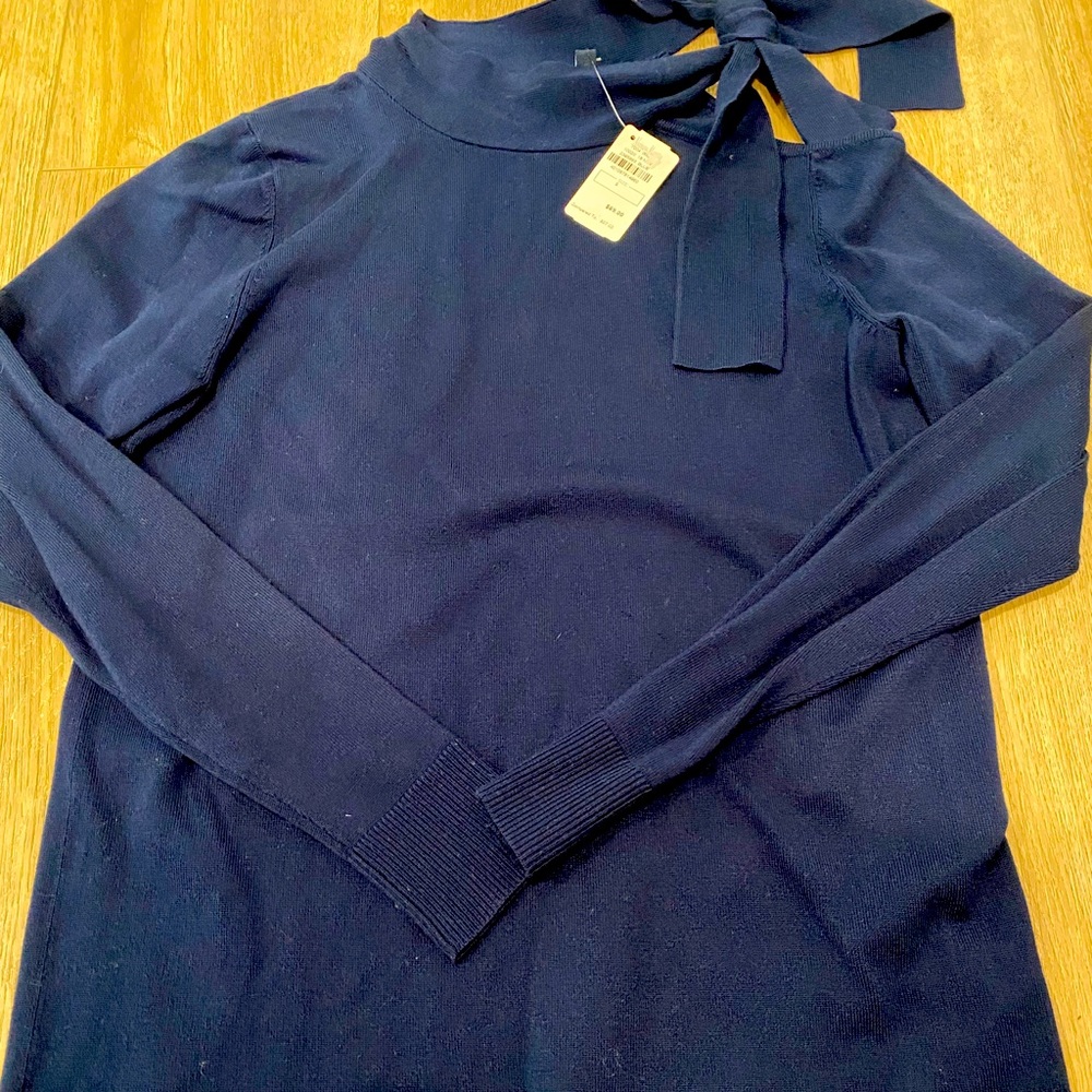 525 America cold shoulder sweater